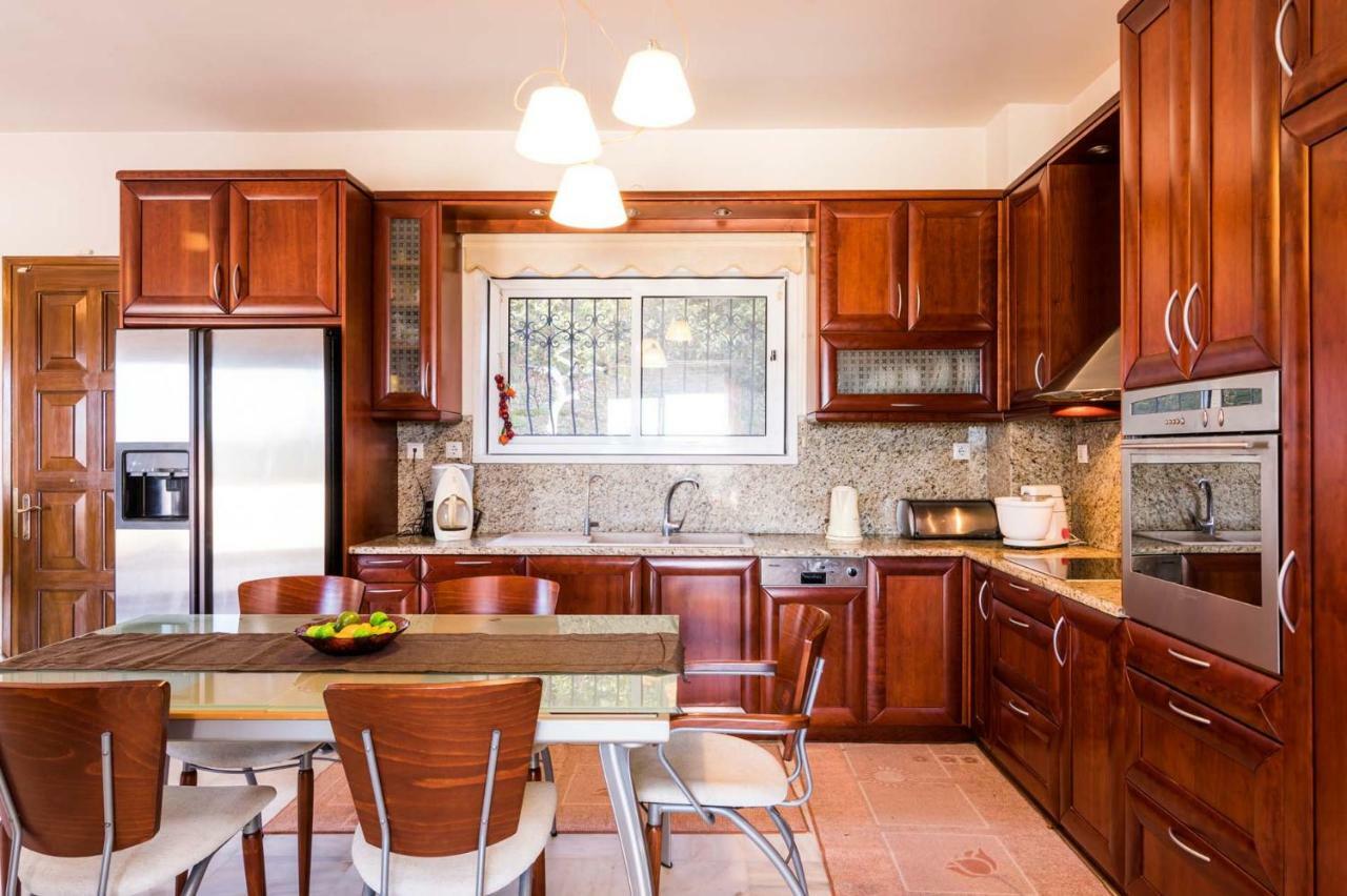 Villa Victoria Corfu  Екстериор снимка